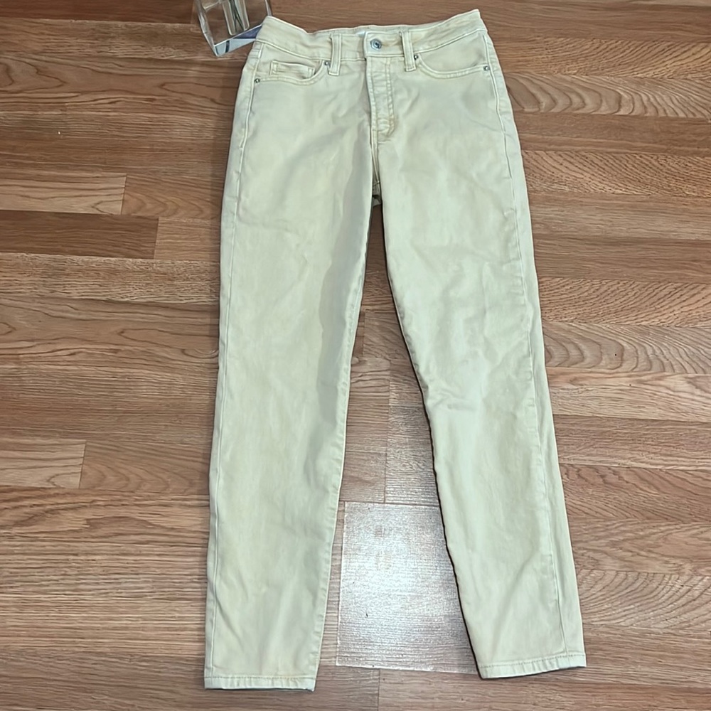 Old Navy High Rise Women Jeans - Cream